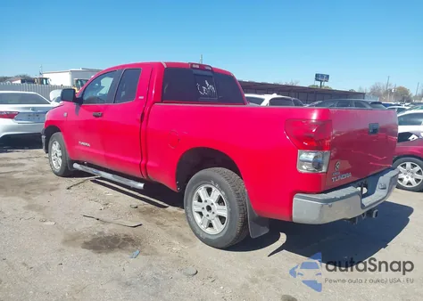 2007 Toyota Tundra Sr5 4.7L V8 z USA, uszkodzony, nr VIN 5TFRT54117X008611